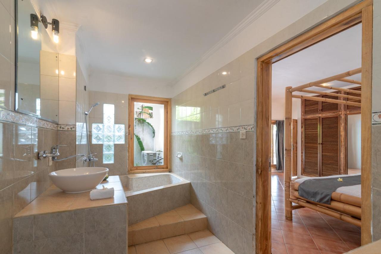 Villa Dinding Batu Singaraja  Ngoại thất bức ảnh