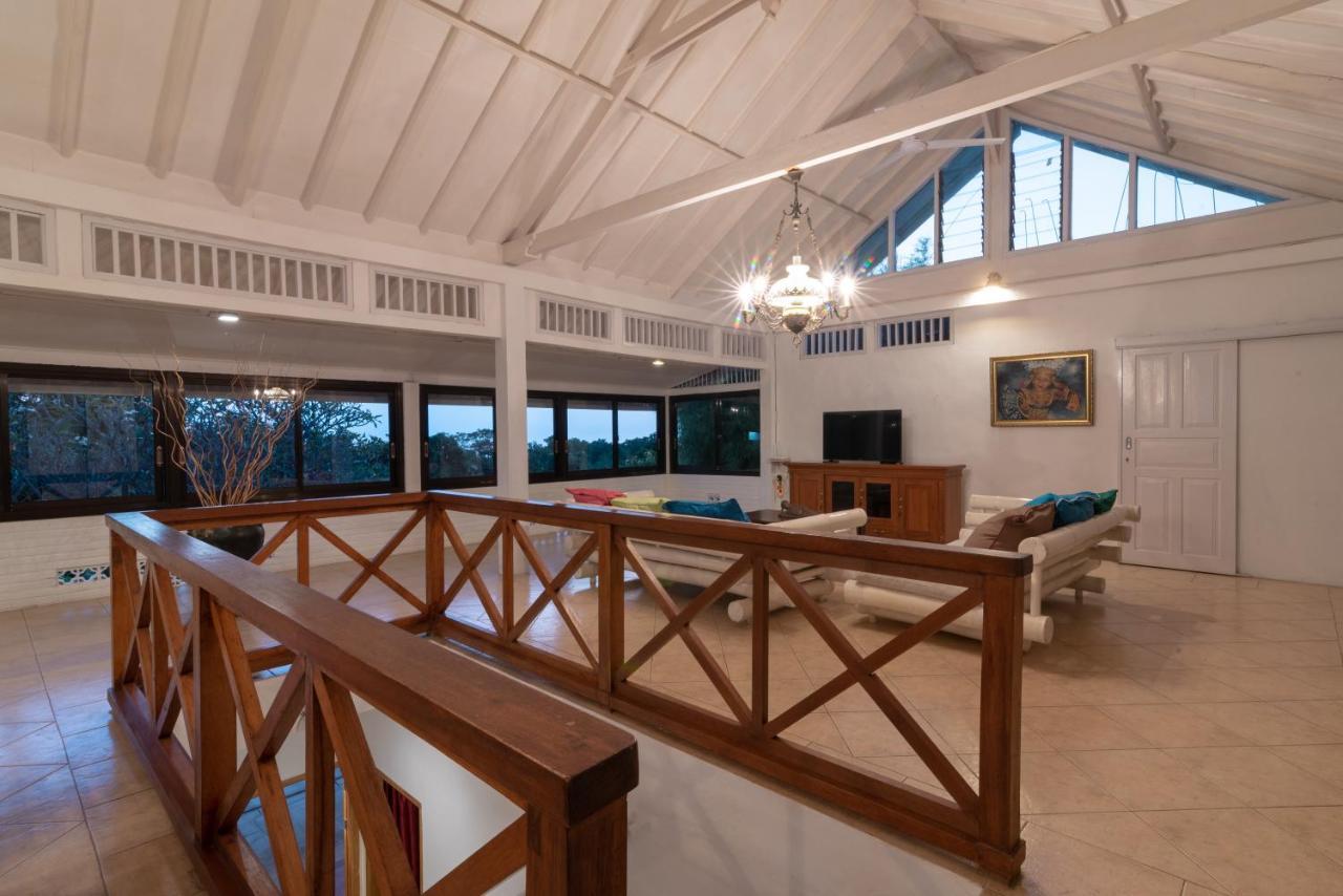 Villa Dinding Batu Singaraja  Ngoại thất bức ảnh