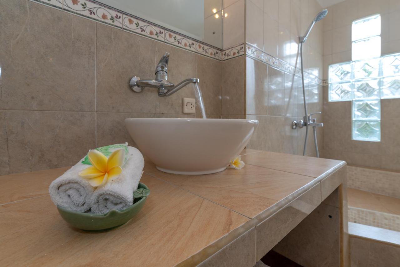 Villa Dinding Batu Singaraja  Ngoại thất bức ảnh